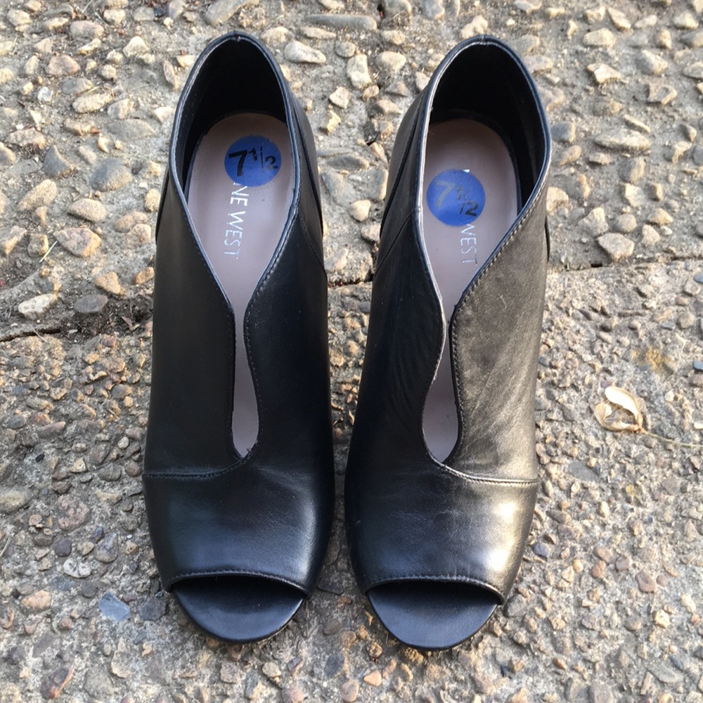 Black heels